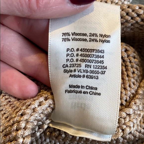 Aritzia little moon sweater - Picture 6 of 10